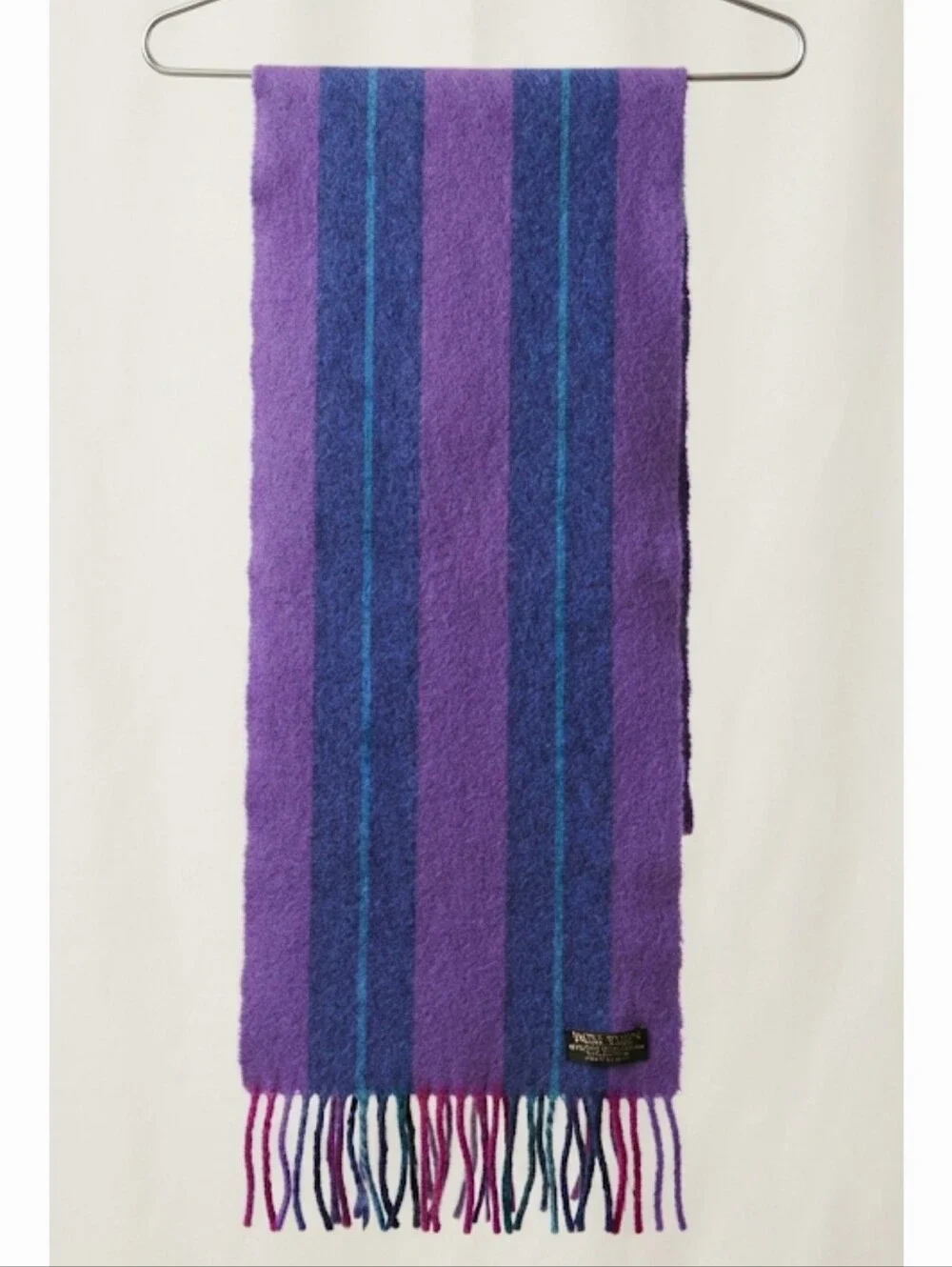 Premium lambs wool/ Classic vertical striped pattern Fringed ends